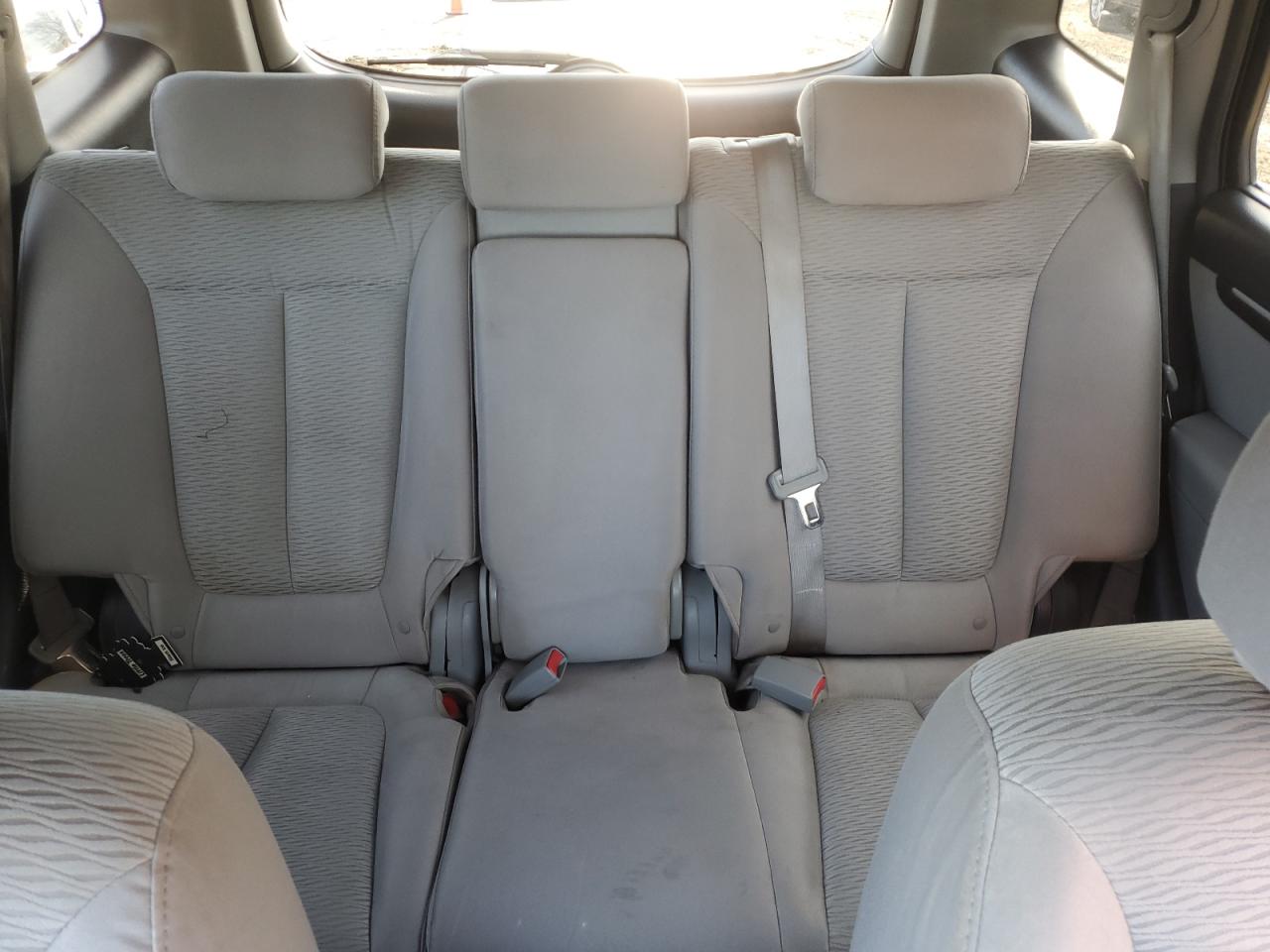2009 Hyundai Santa Fe - Image 10