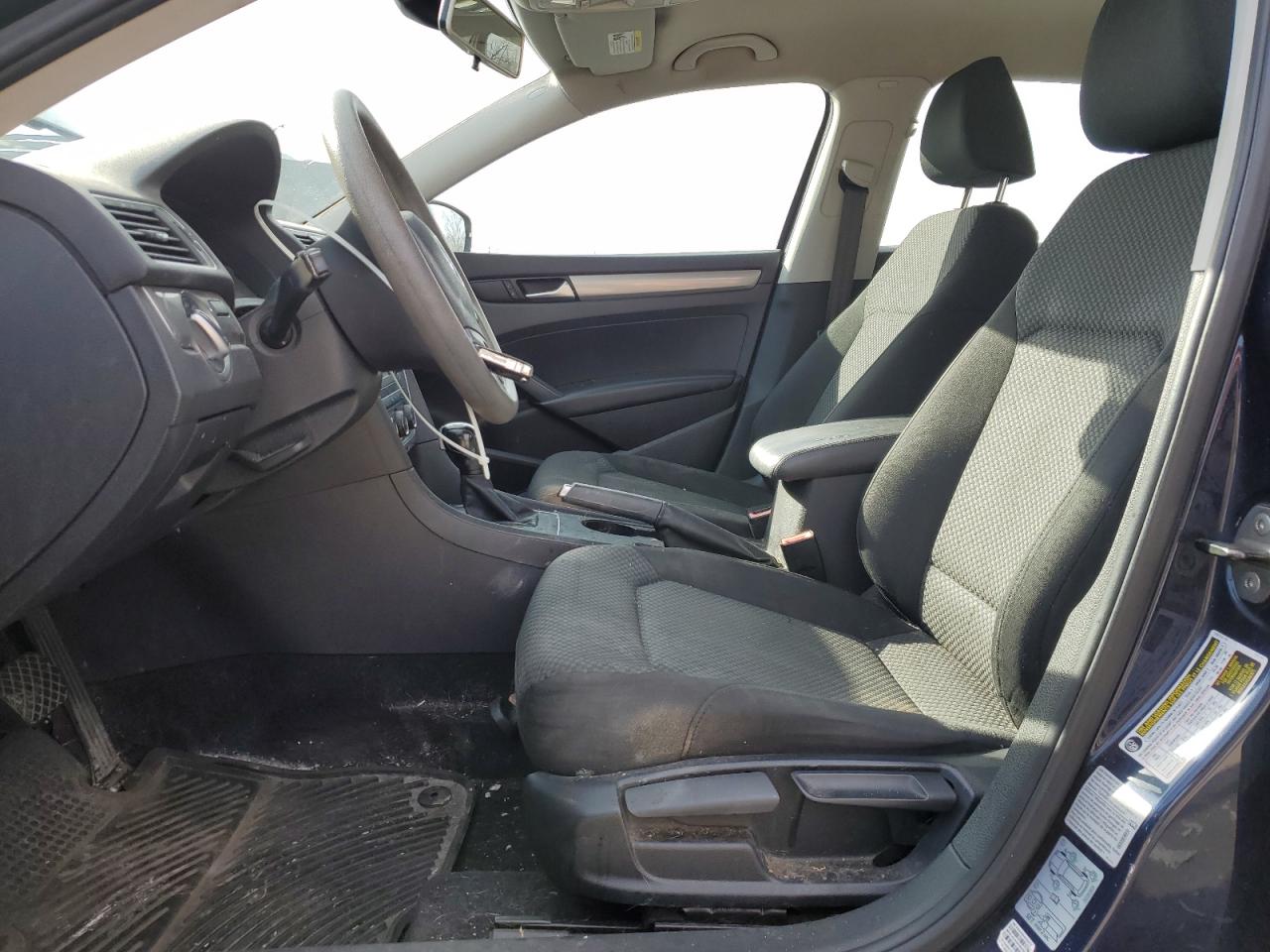2015 Volkswagen Passat - Image 7