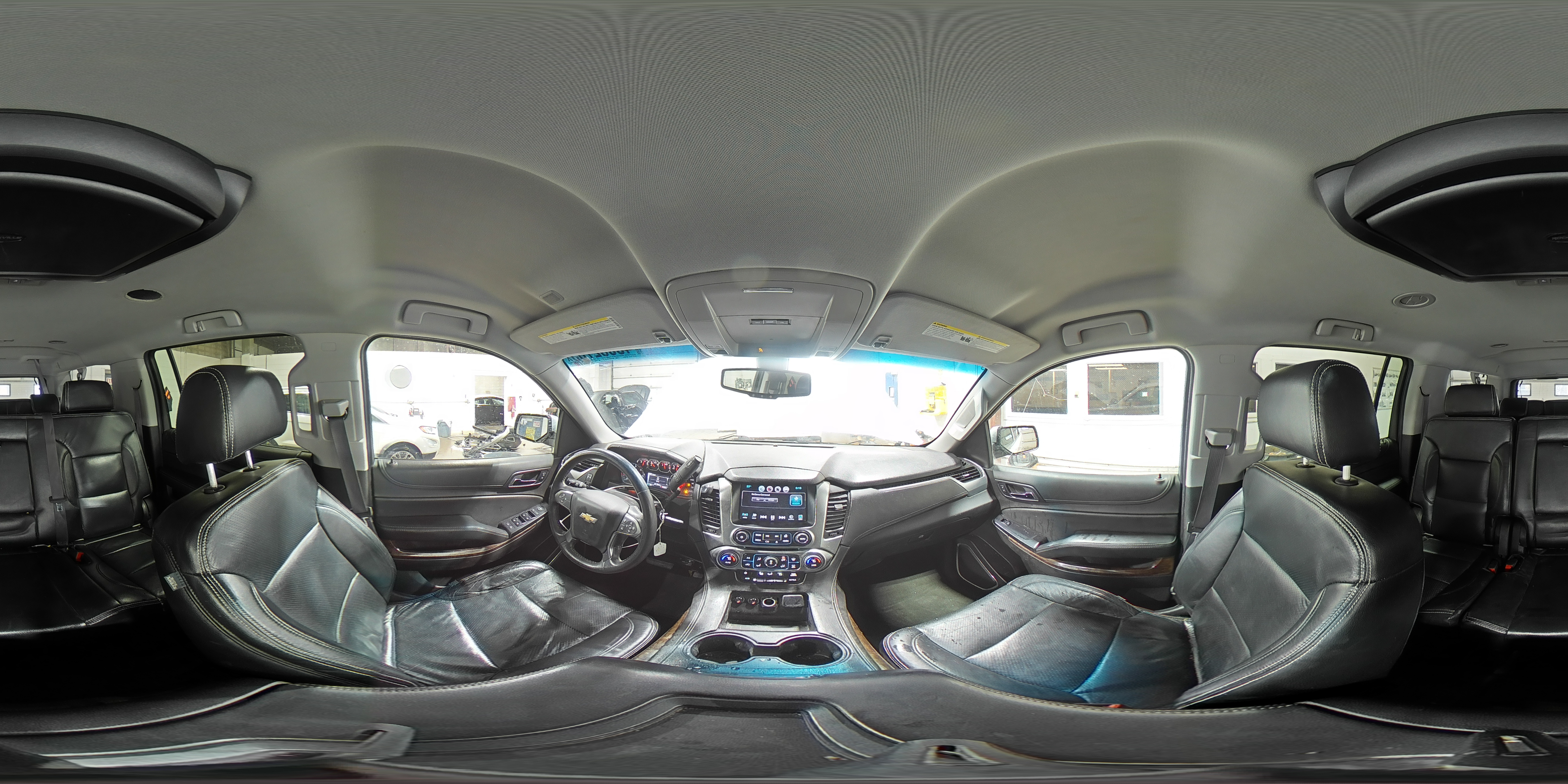 2016 Chevrolet Suburban - Image 13