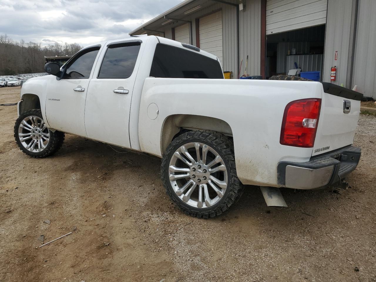 2010 Chevrolet Silverado - Image 2