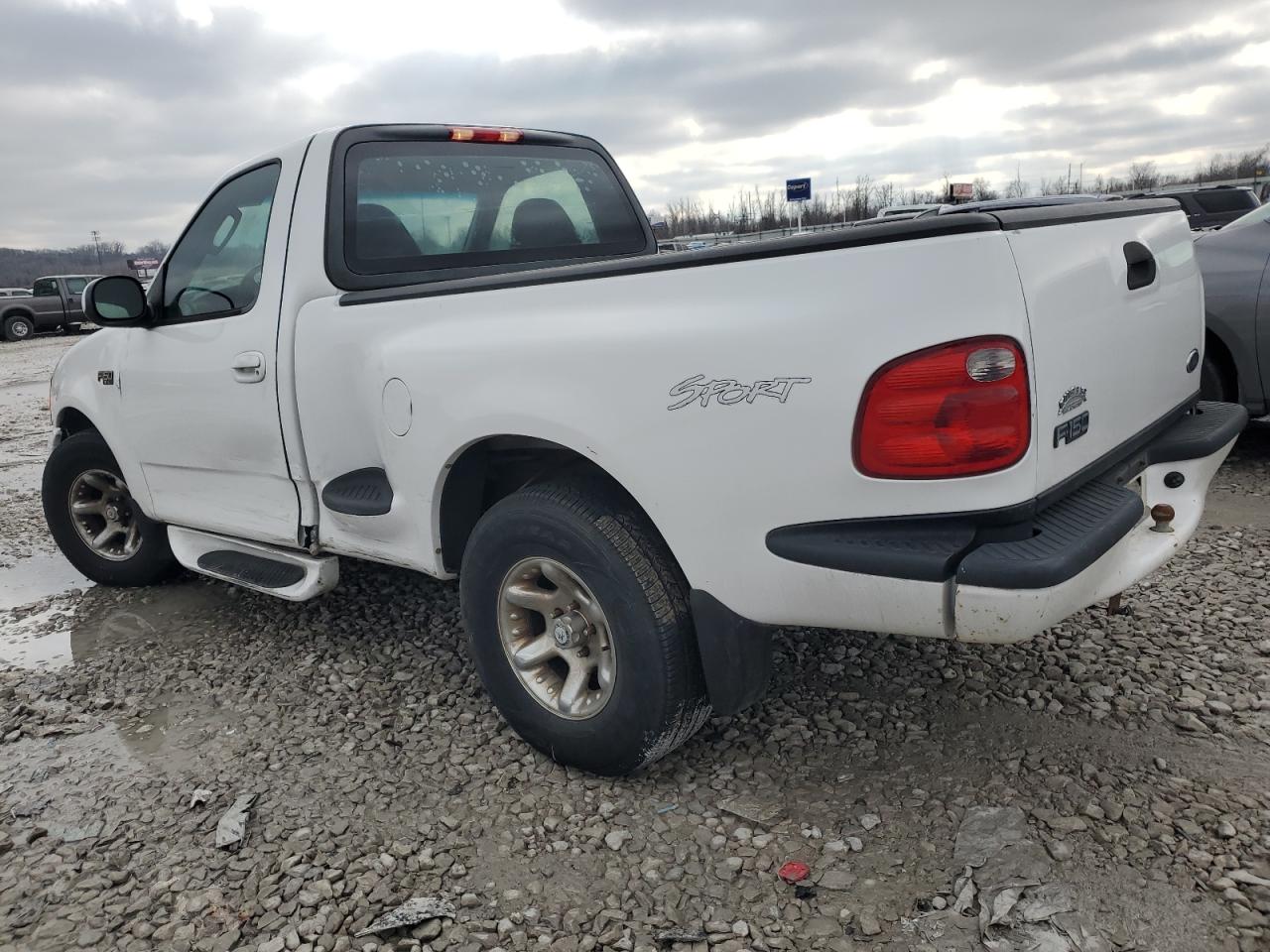 2003 Ford F-150 - Image 2