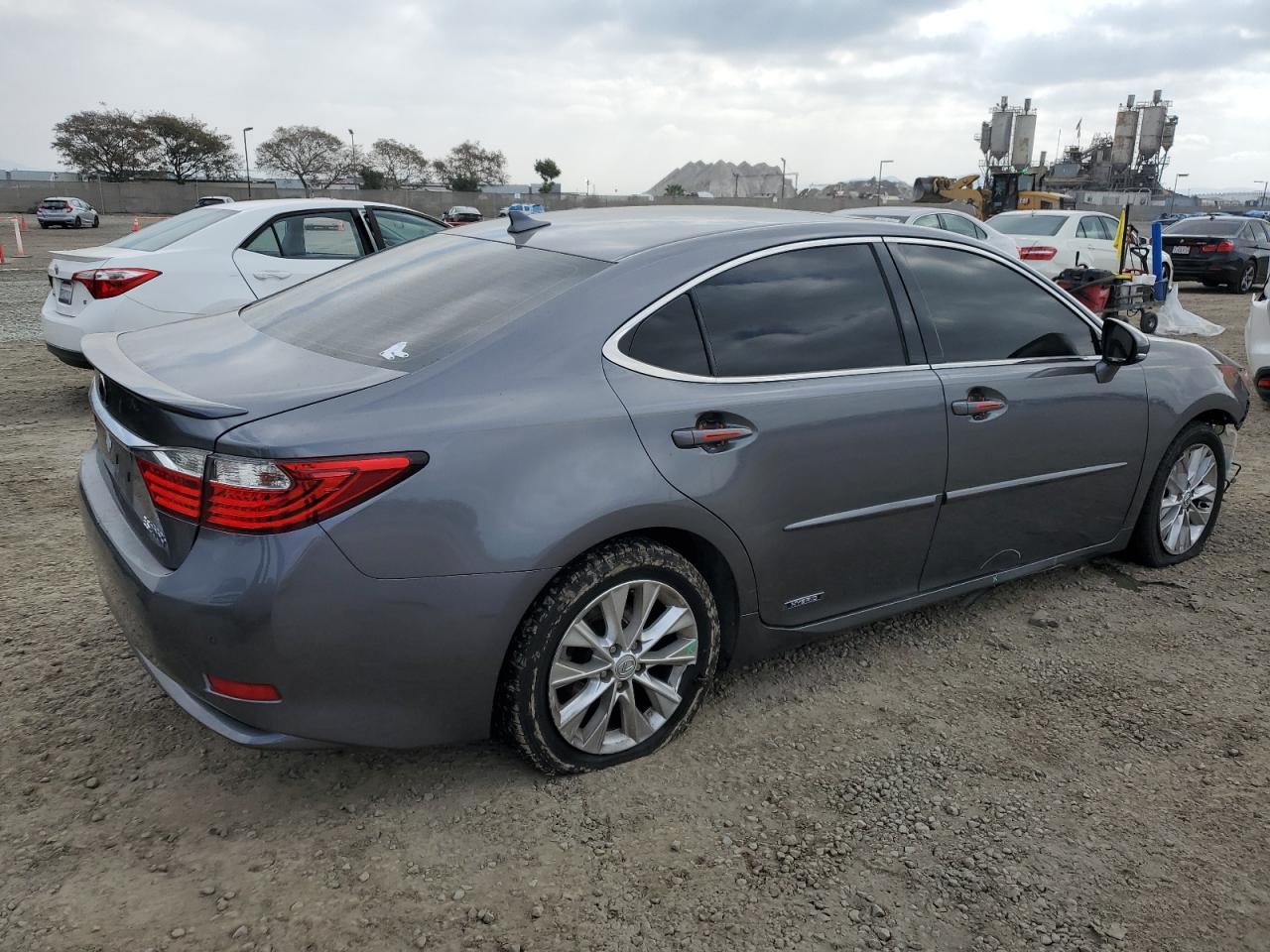 2014 Lexus ES - Image 3