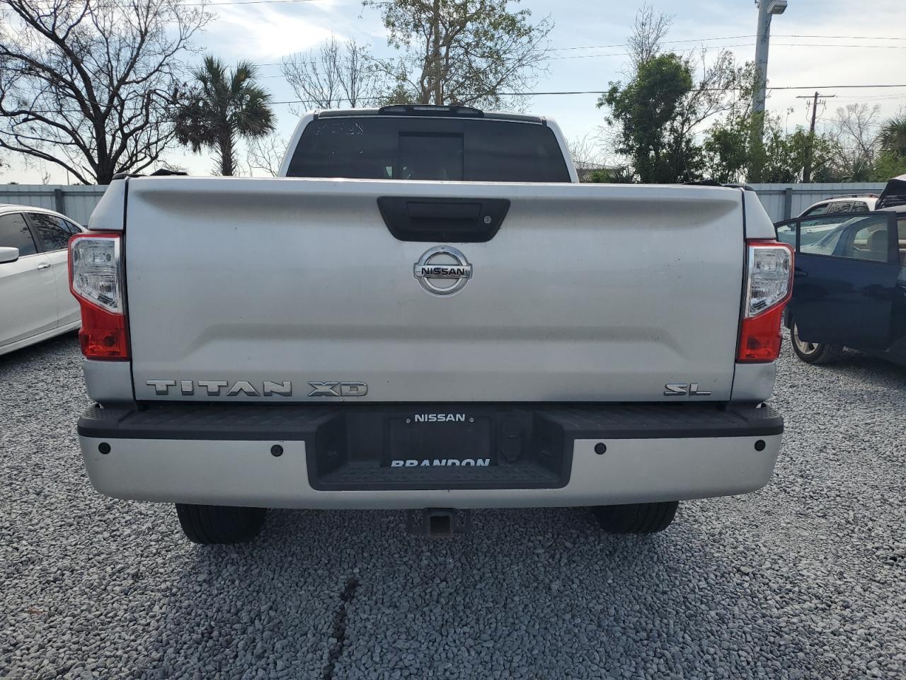 2017 Nissan Titan - Image 6