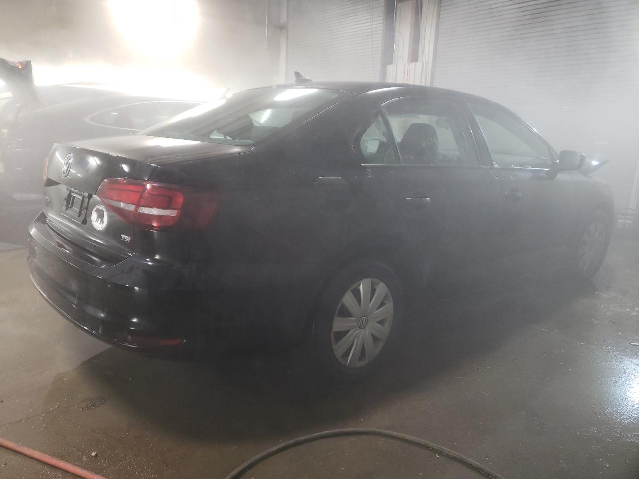 2016 Volkswagen Jetta - Image 3