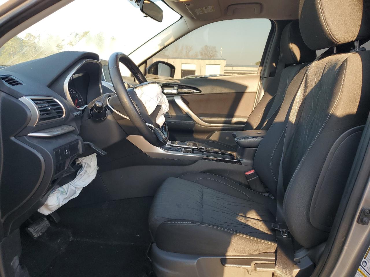 2019 Mitsubishi Eclipse - Image 7