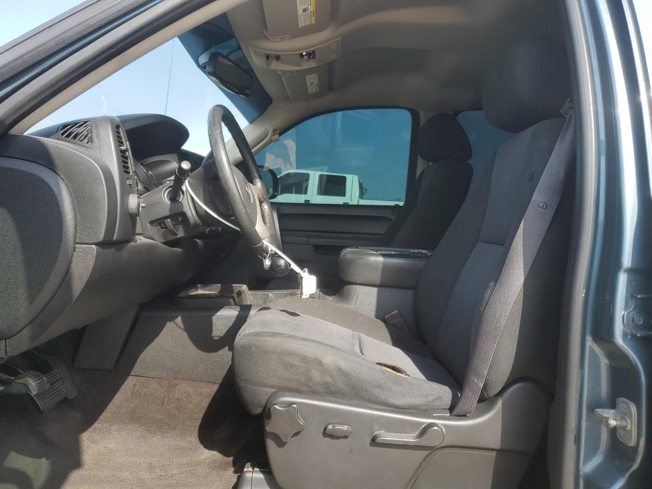 2011 Chevrolet Silverado - Image 7