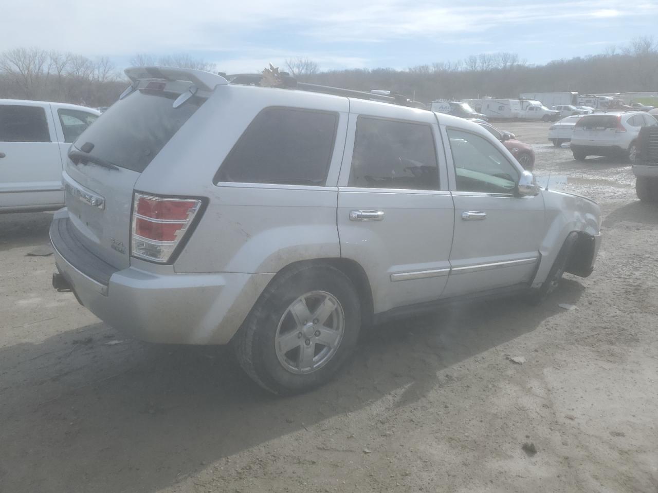 2006 Jeep Grand Cherokee - Image 3