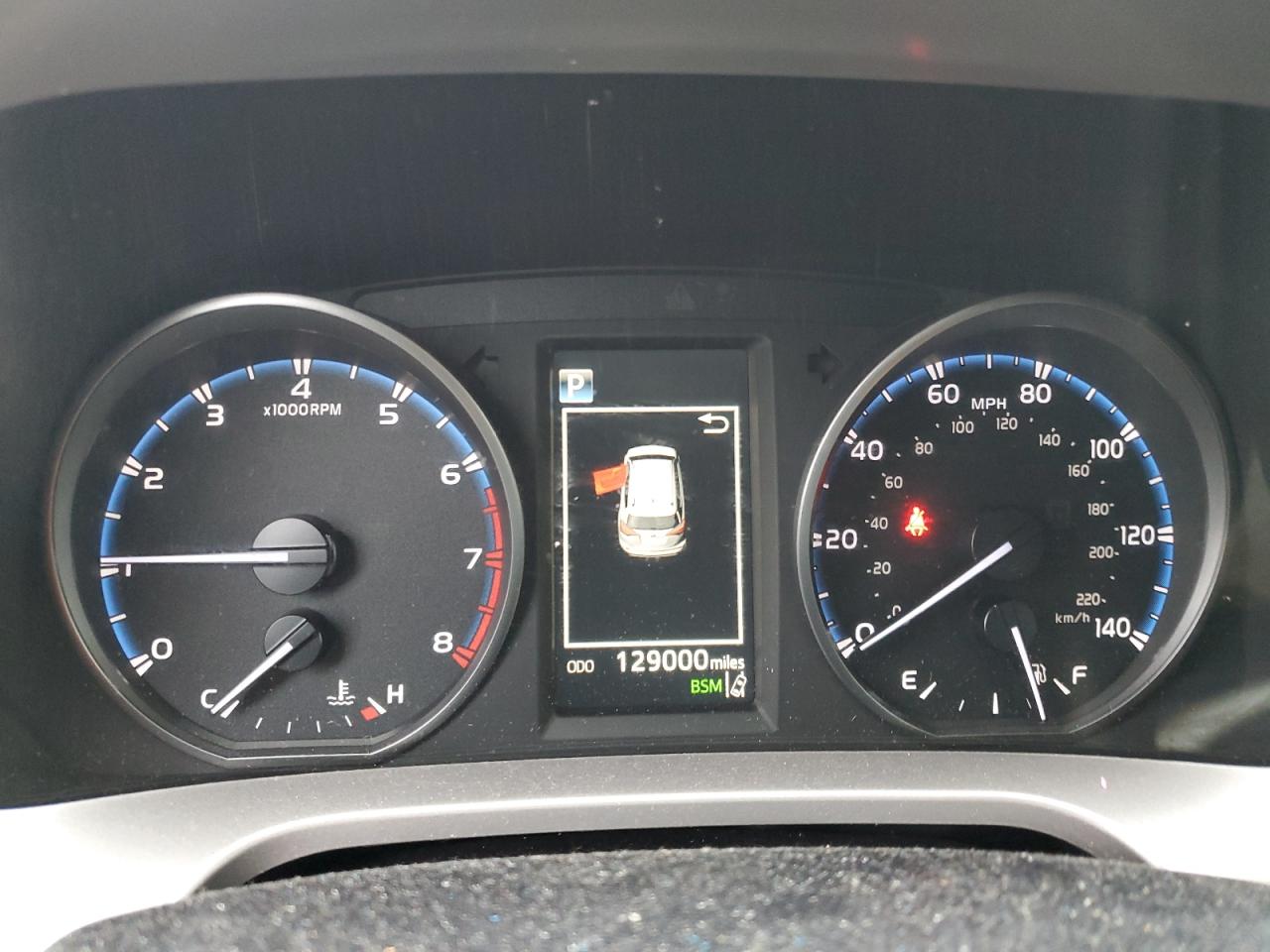 2018 Toyota RAV 4 - Image 9