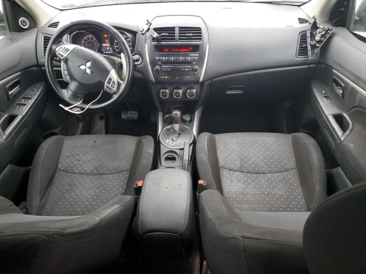 2012 Mitsubishi Outlander - Image 8