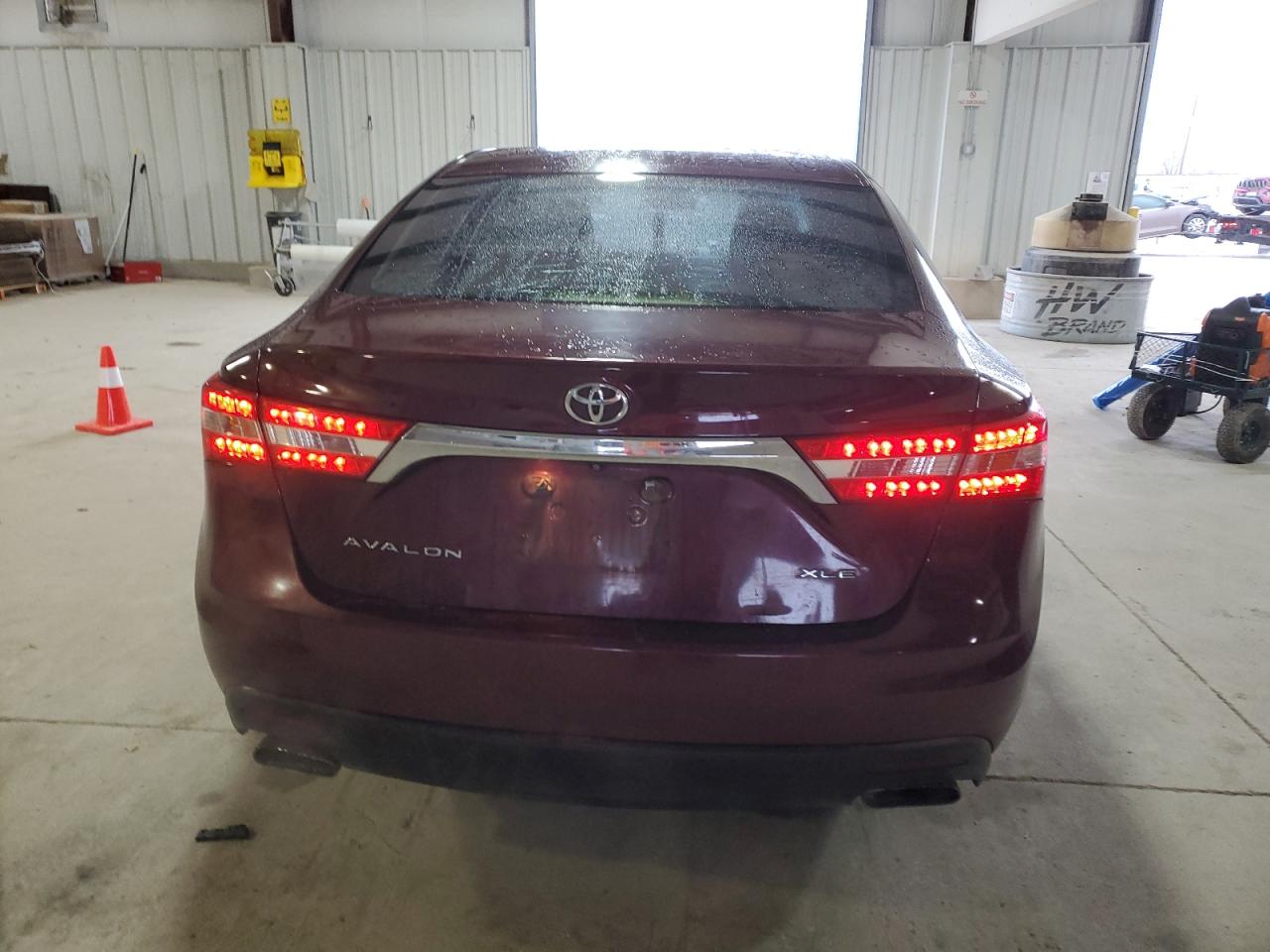 2013 Toyota Avalon - Image 6