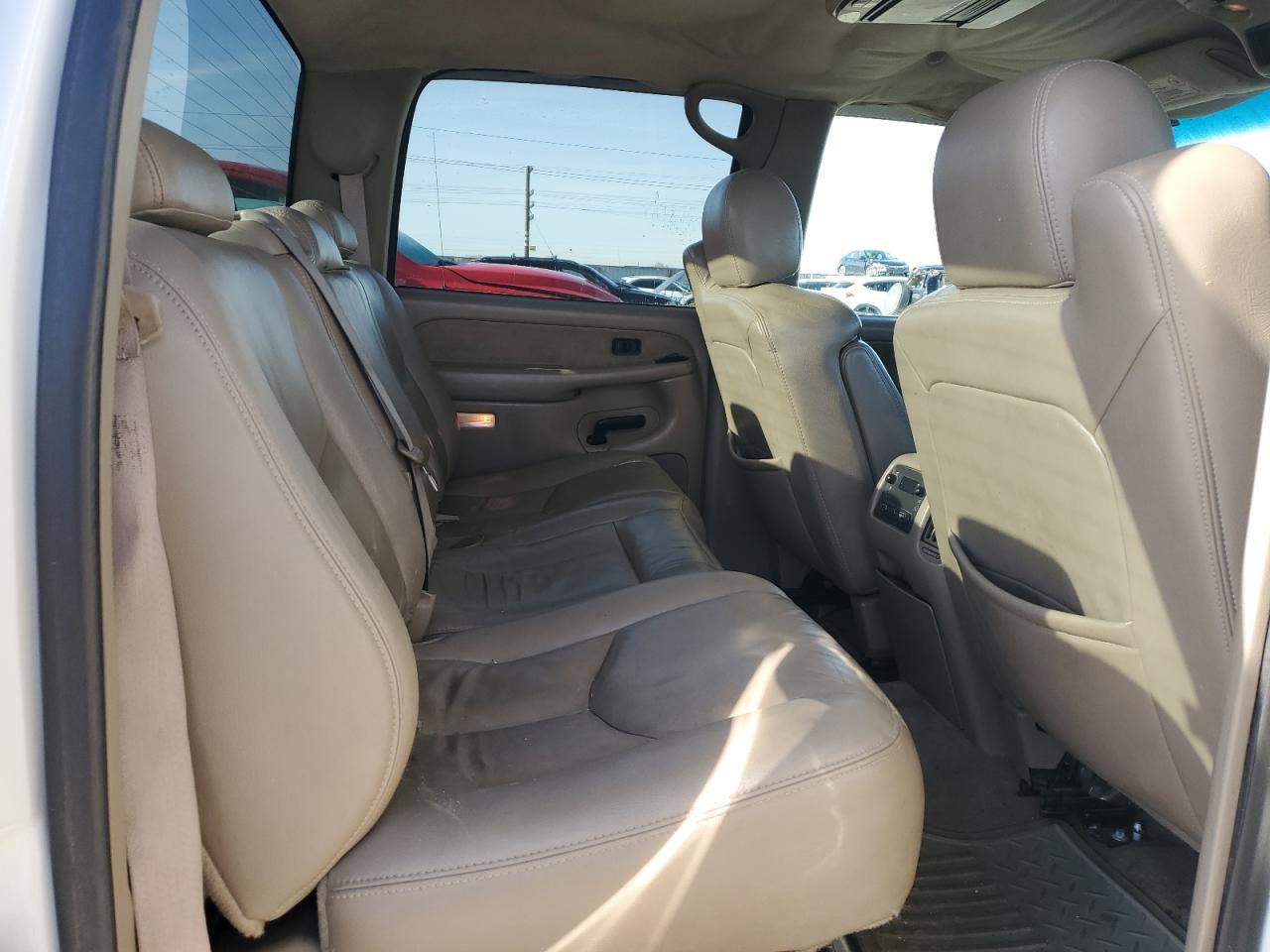 2003 Chevrolet Silverado - Image 10
