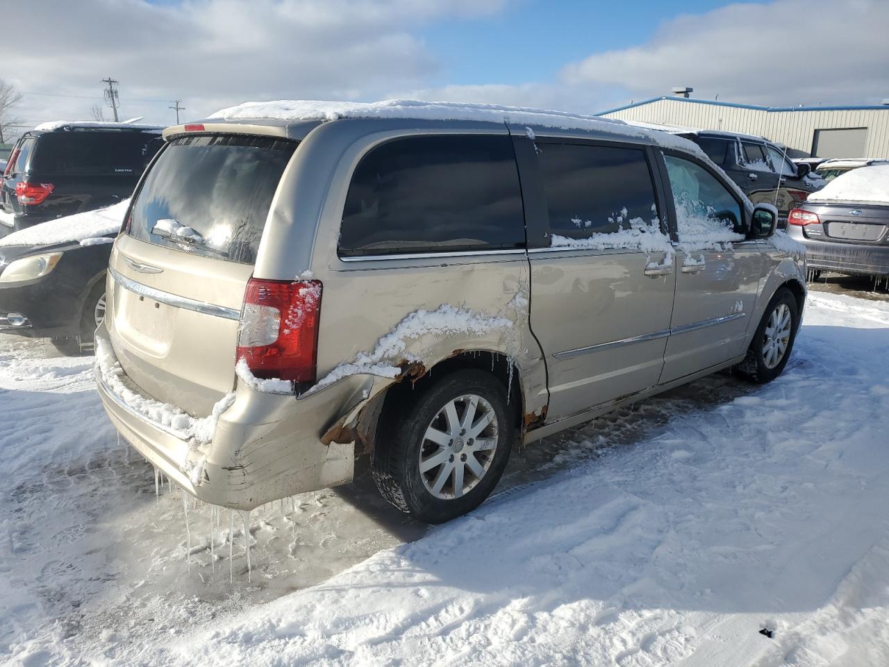 2013 Chrysler Town & Country - Image 3