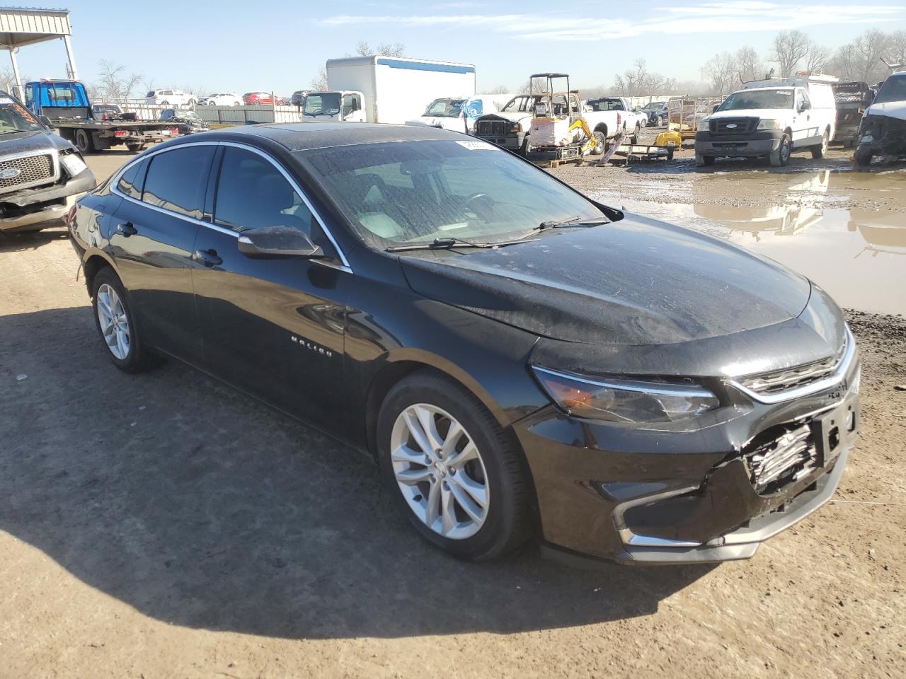 2017 Chevrolet Malibu - Image 4