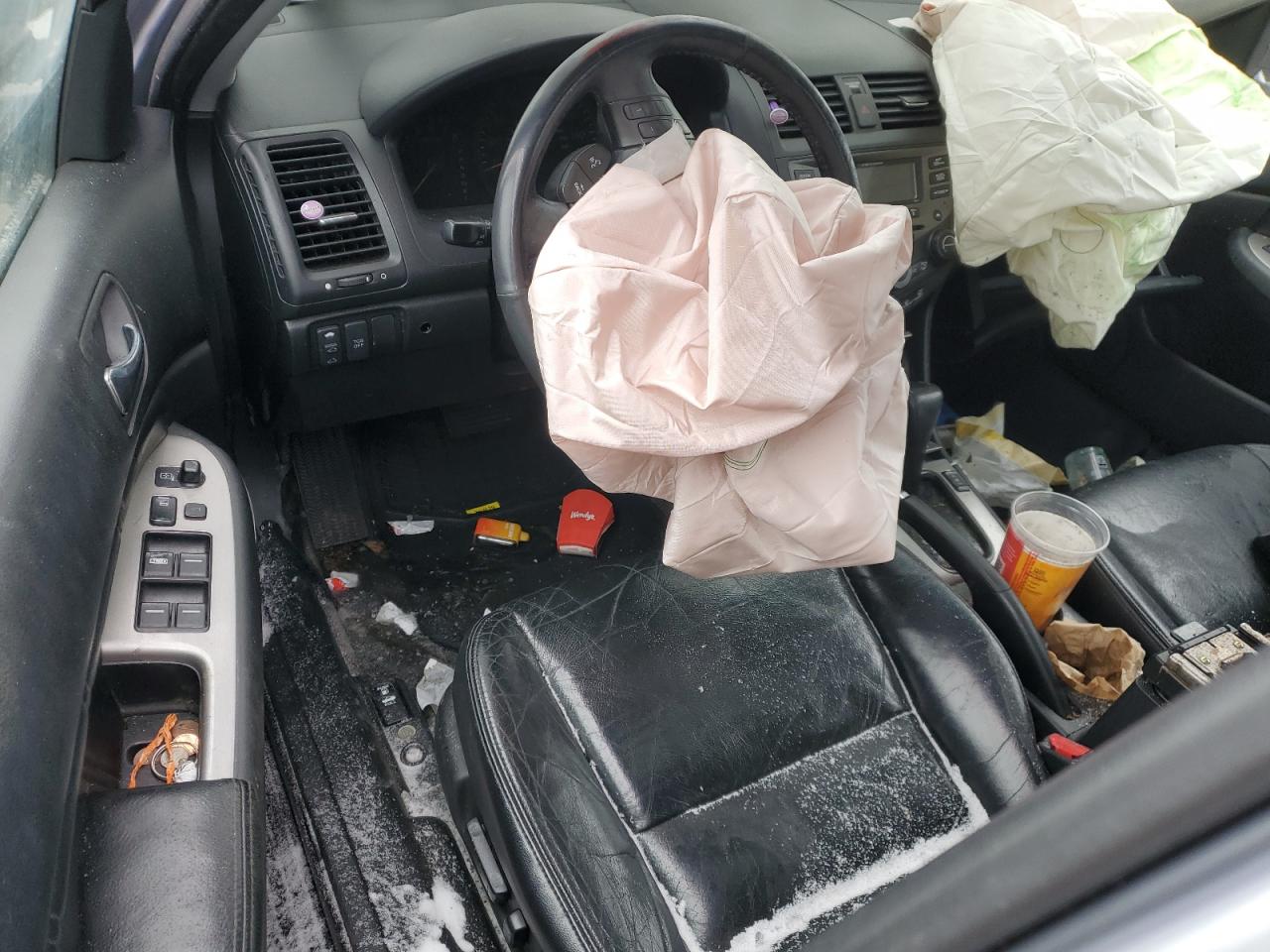 2004 Honda Accord - Image 8