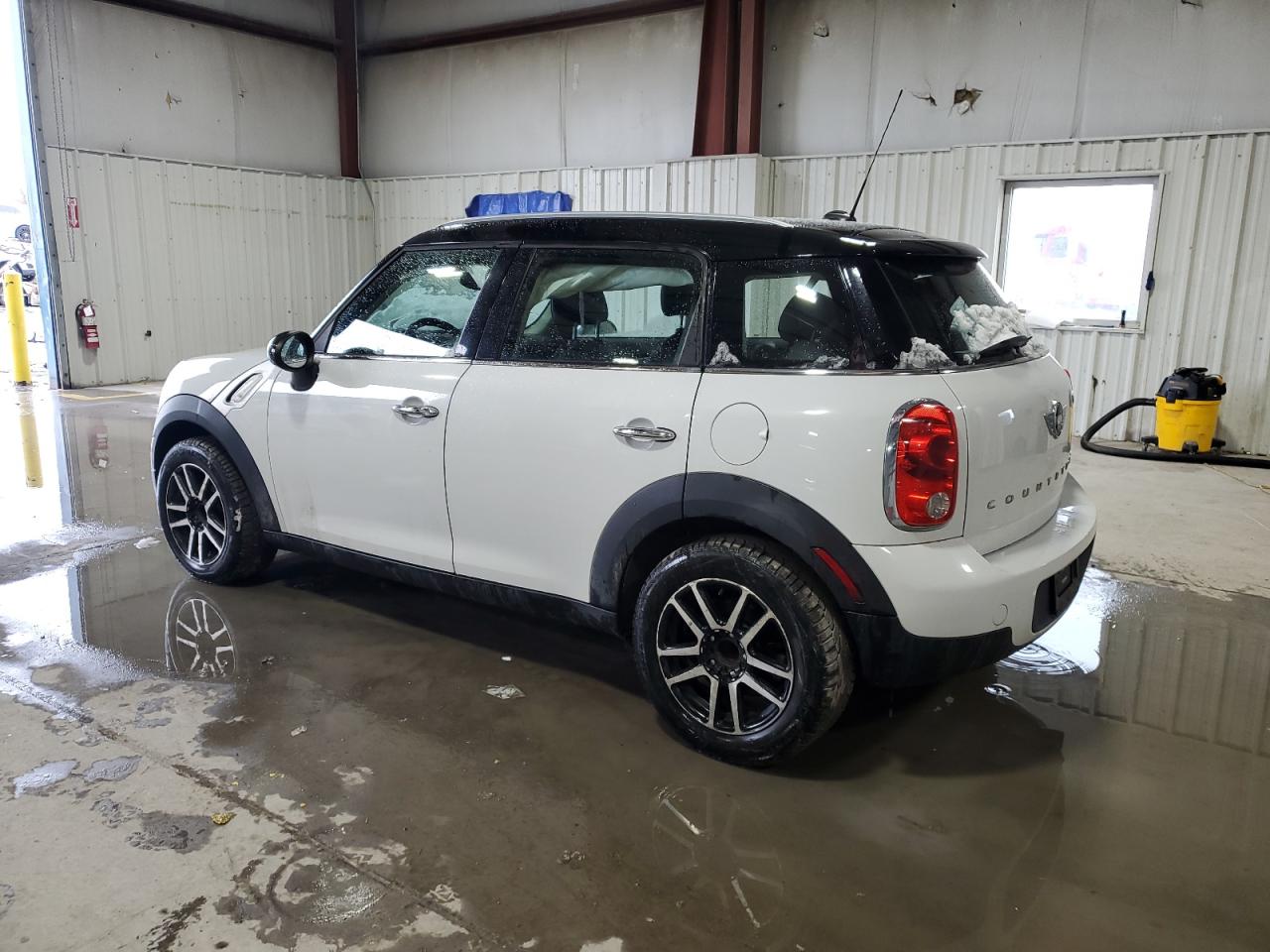2015 MINI Cooper - Image 2