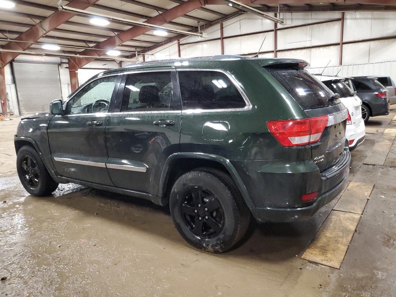 2011 Jeep Grand Cherokee - Image 2