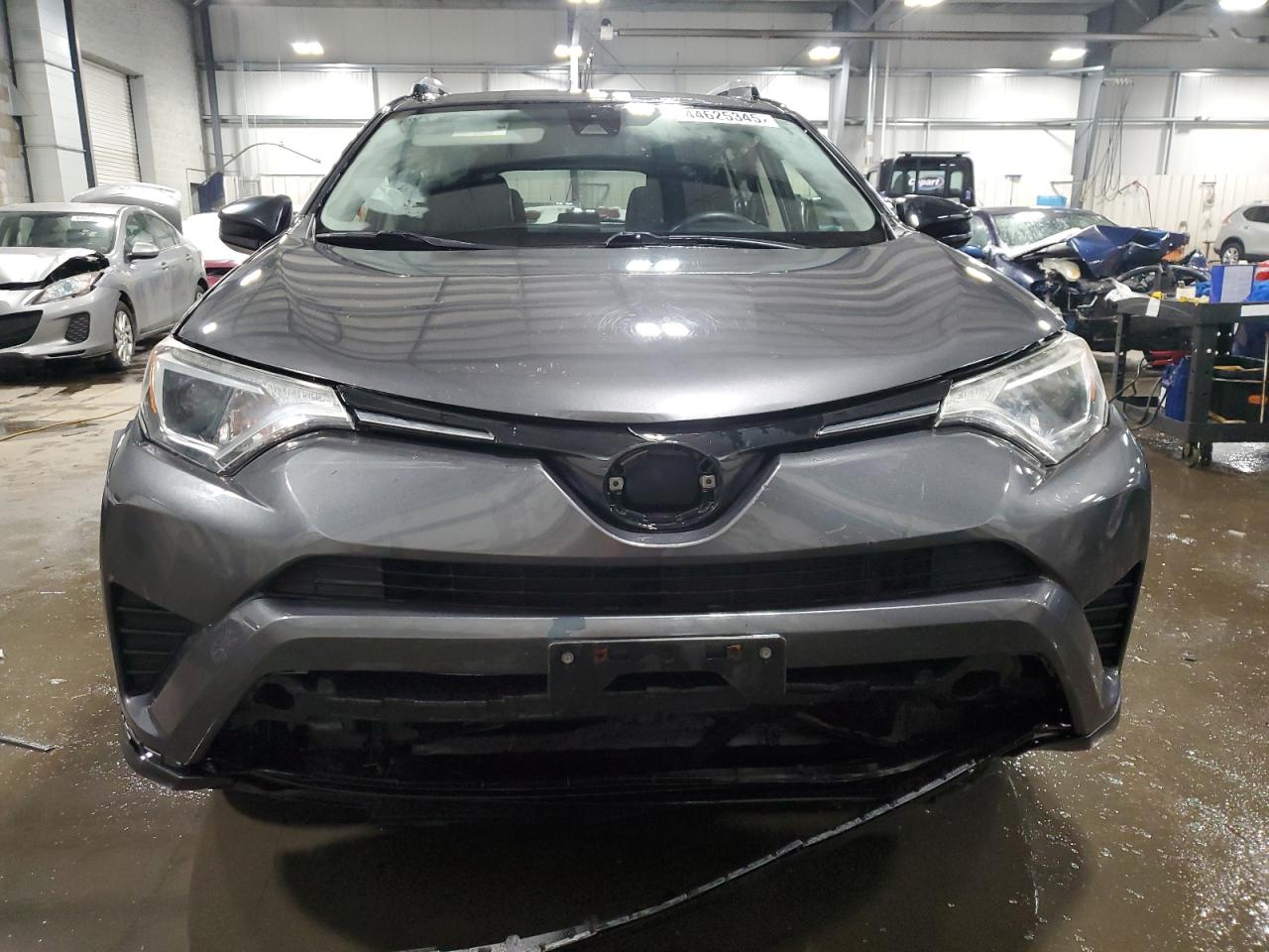 2017 Toyota RAV 4 - Image 5