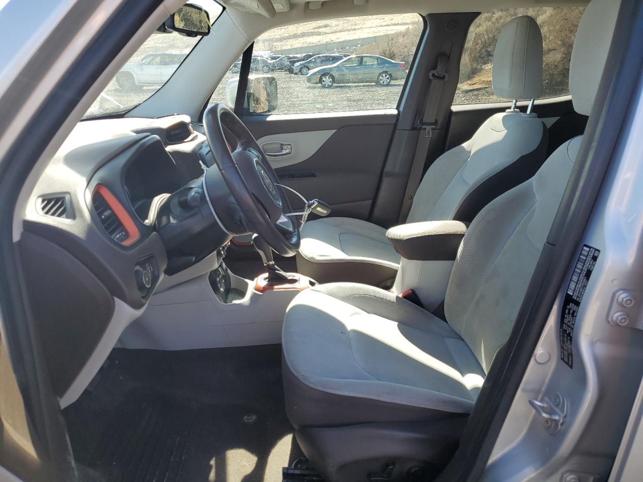 2016 Jeep Renegade - Image 7