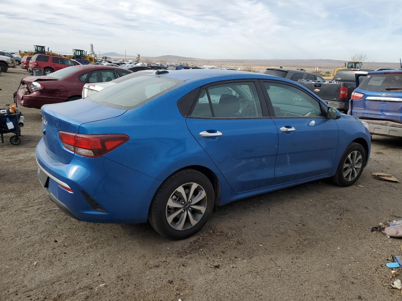 2023 Kia Rio - Image 3