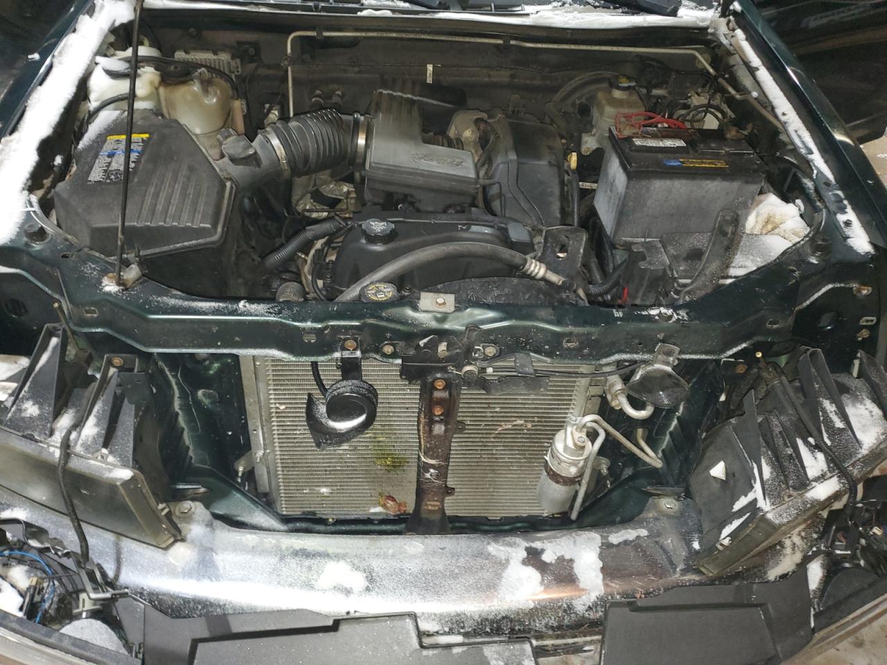 2005 Chevrolet Colorado - Image 12