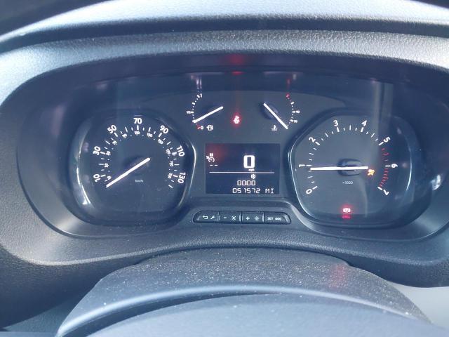 2022 VAUXHALL VIVARO F27