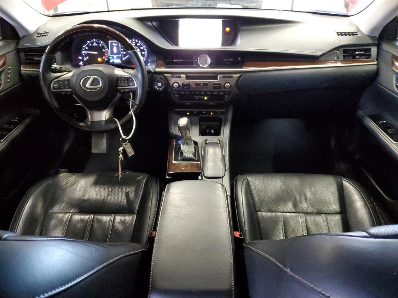 2018 Lexus ES - Image 8