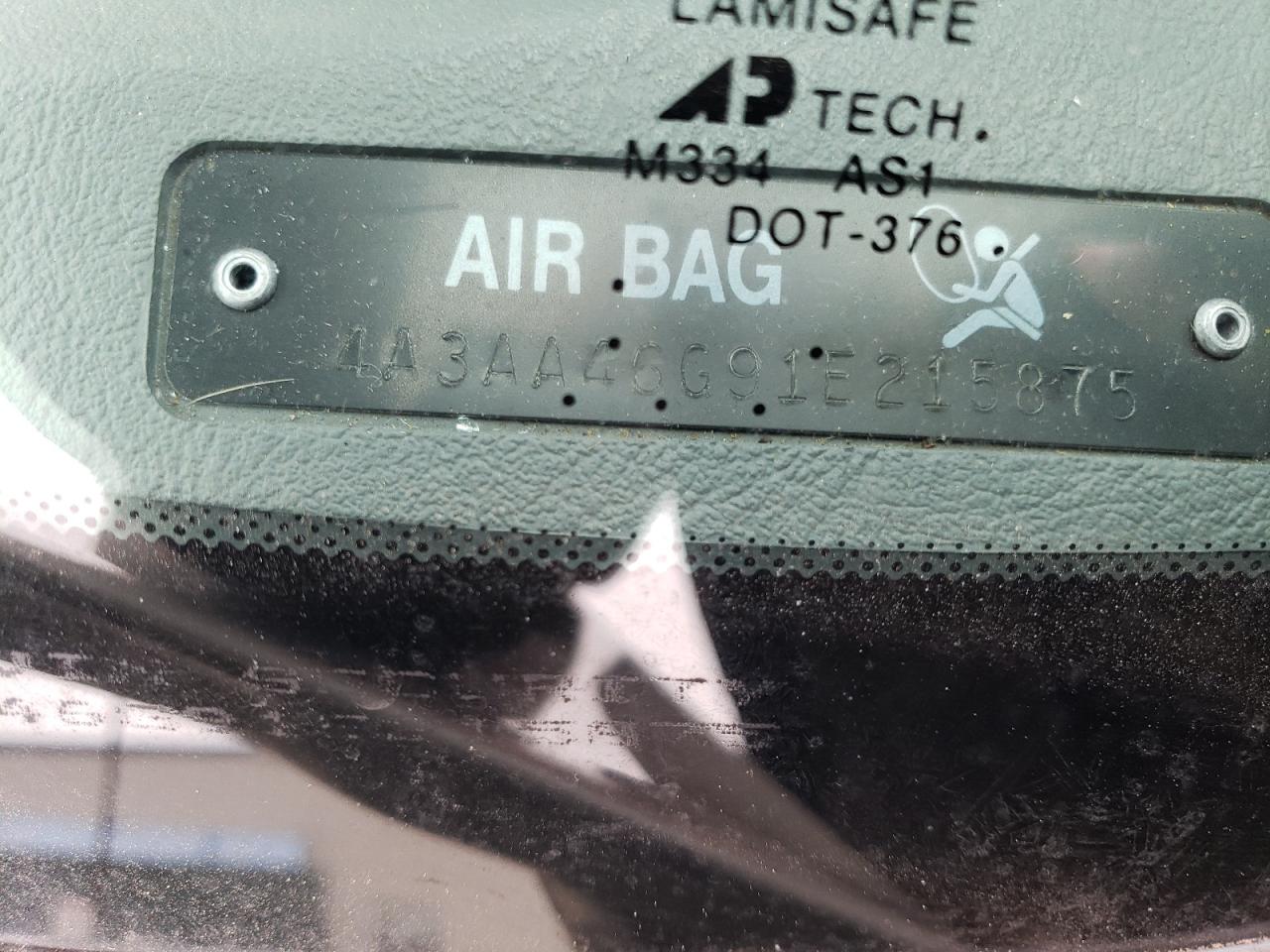 2001 Mitsubishi Galant - Image 12