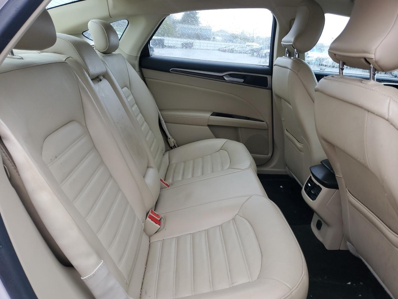 2016 Ford Fusion - Image 10