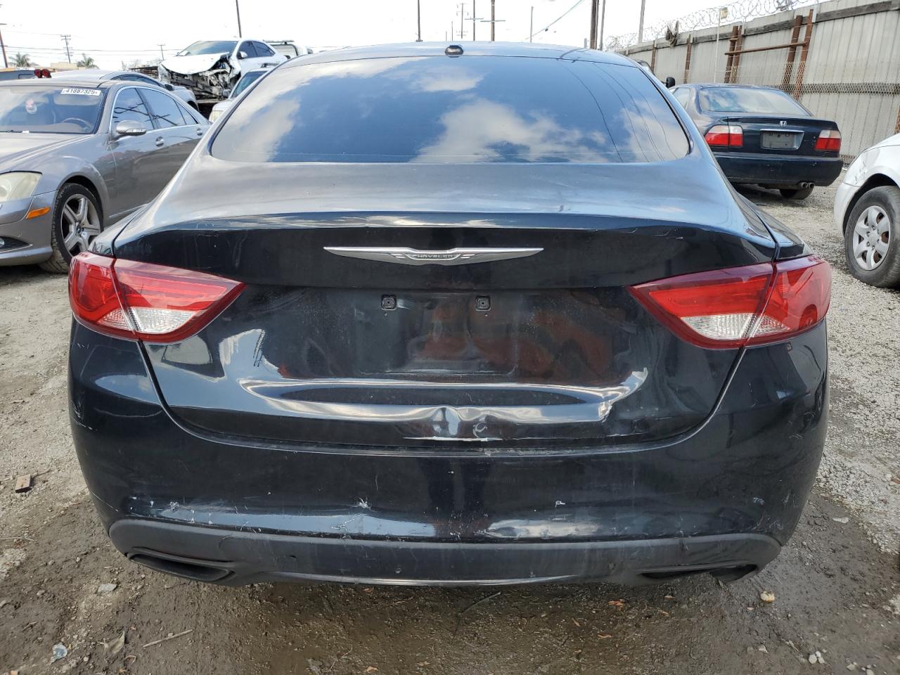 2015 Chrysler 200 - Image 6
