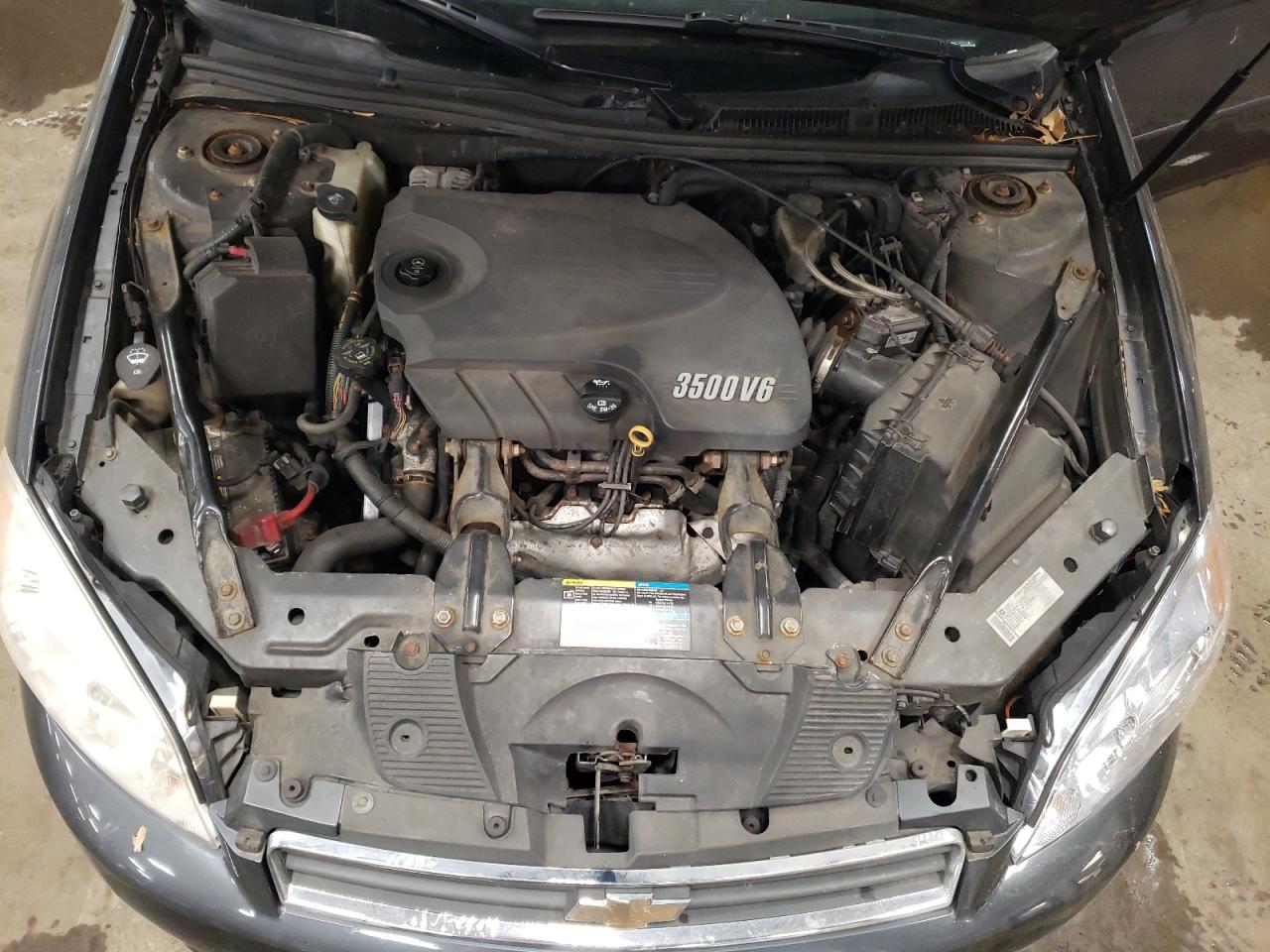 2010 Chevrolet Impala - Image 11