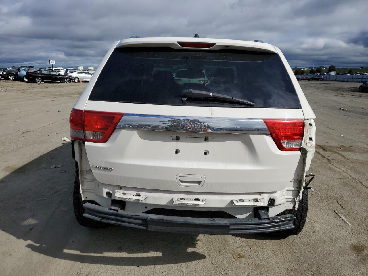 2011 Jeep Grand Cherokee - Image 6