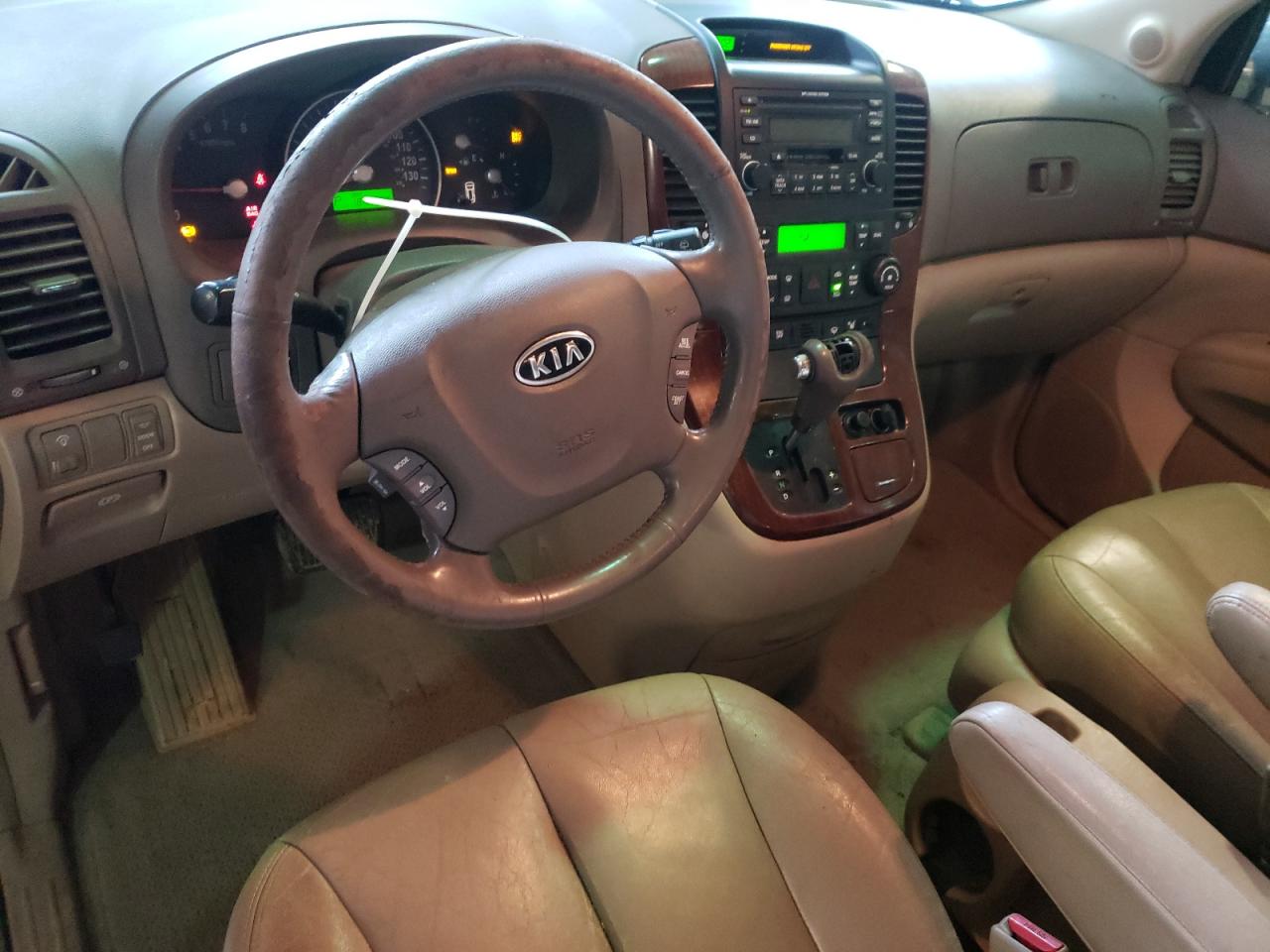 2007 Kia Sedona - Image 8