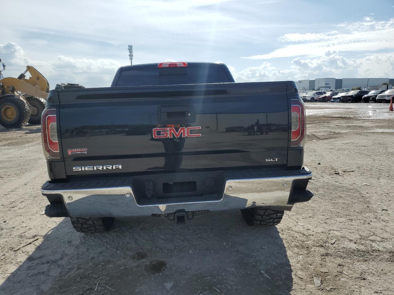 2018 GMC Sierra - Image 6