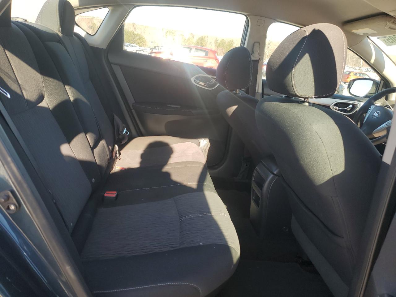 2014 Nissan Sentra - Image 10