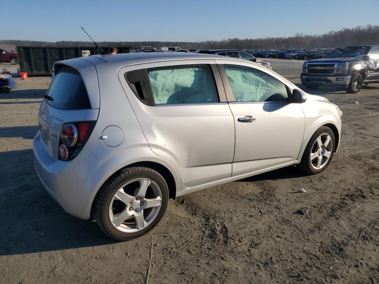 2014 Chevrolet Sonic - Image 3