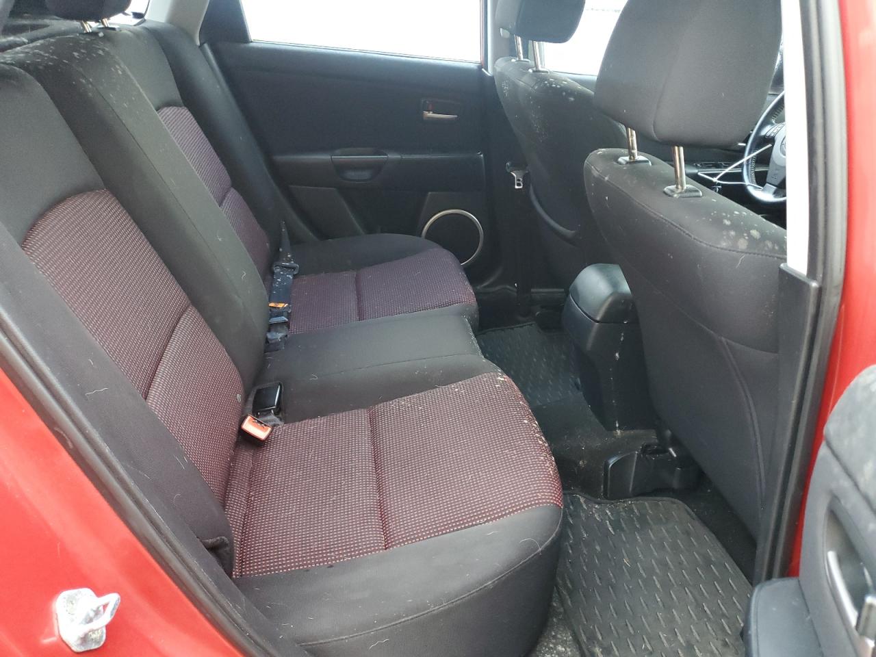 2004 Mazda 3 - Image 11