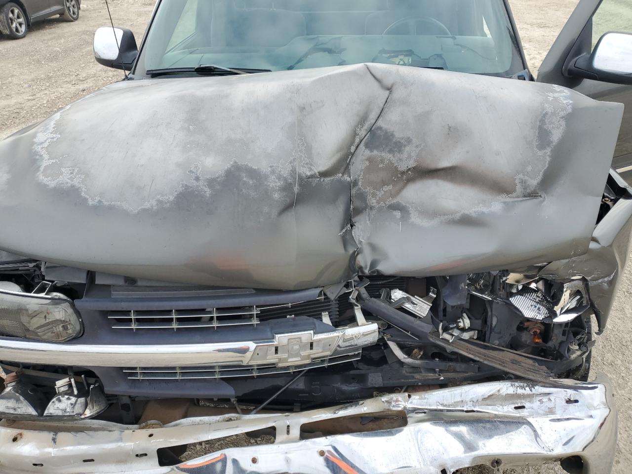 2002 Chevrolet Silverado - Image 12