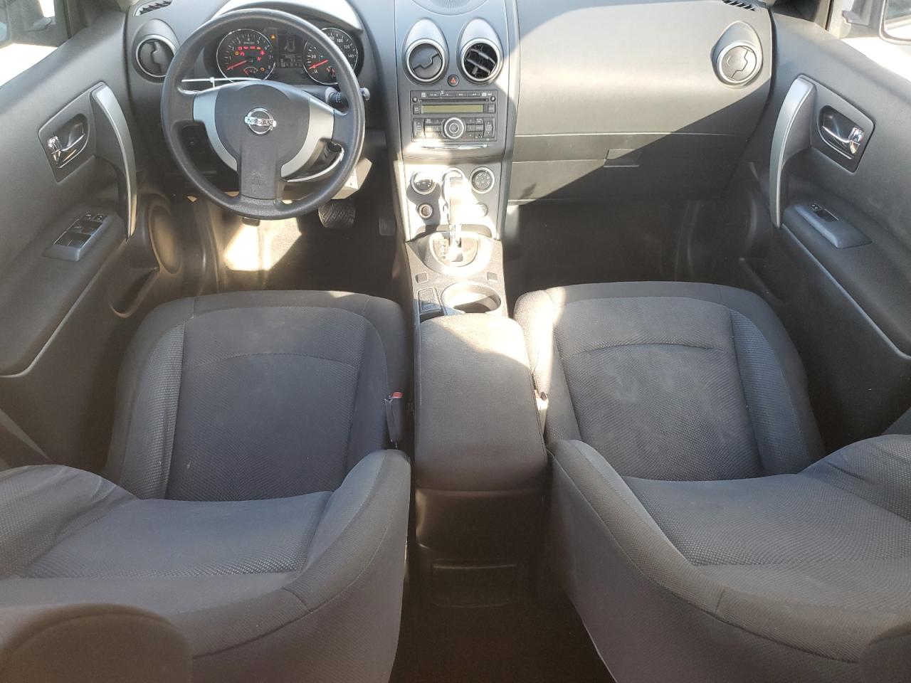 2014 Nissan Rogue - Image 8