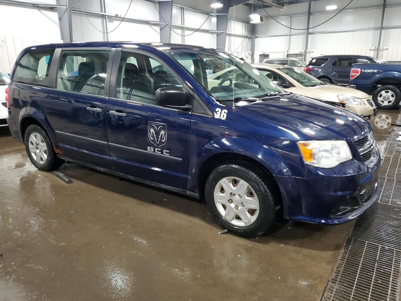 2012 Dodge Caravan - Image 4