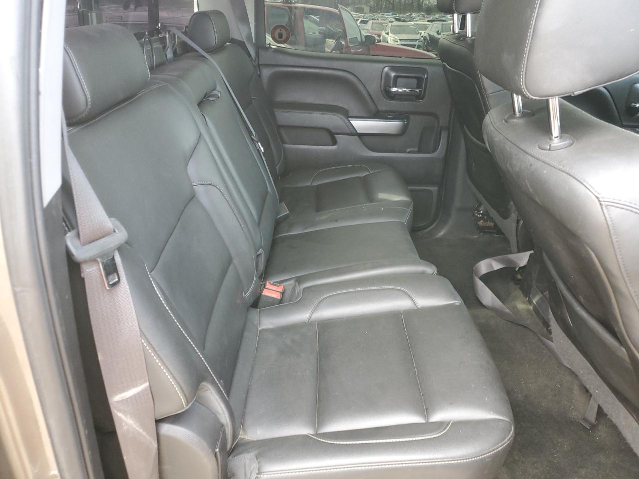 2014 Chevrolet Silverado - Image 10