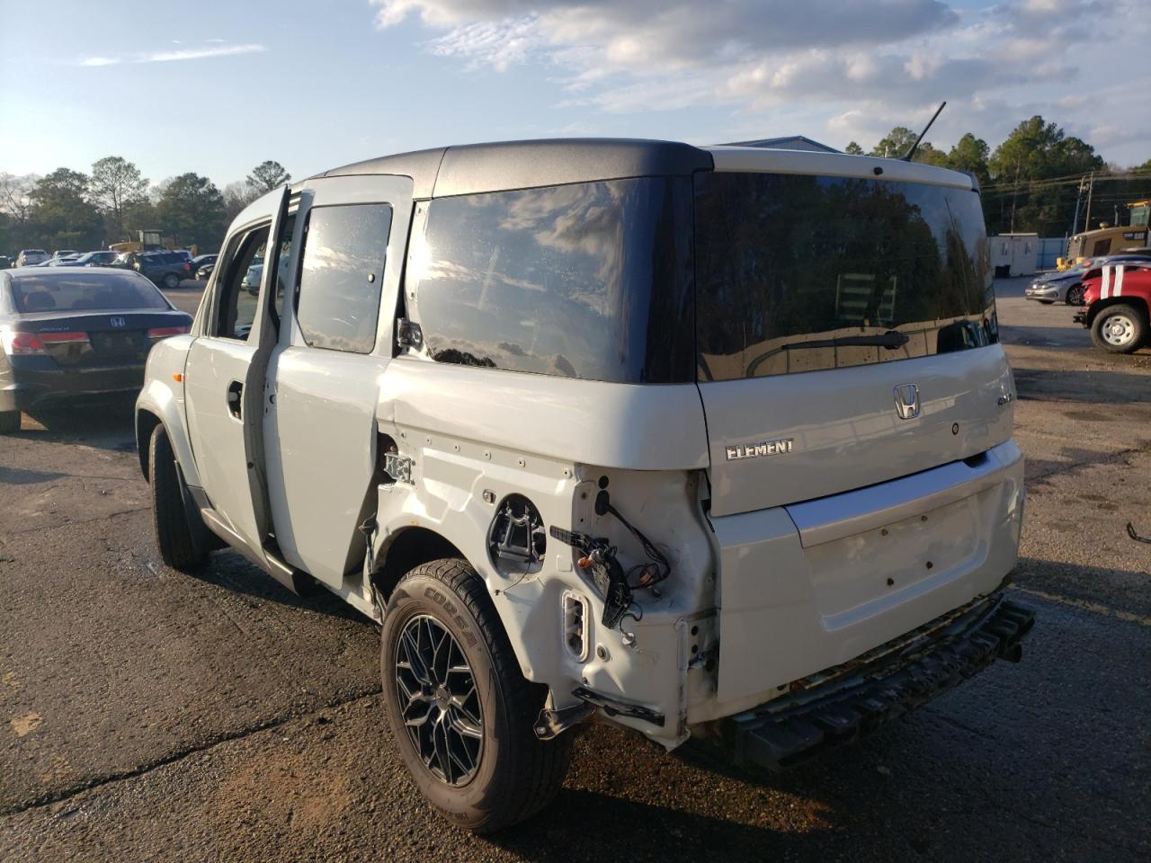 2010 Honda Element - Image 2