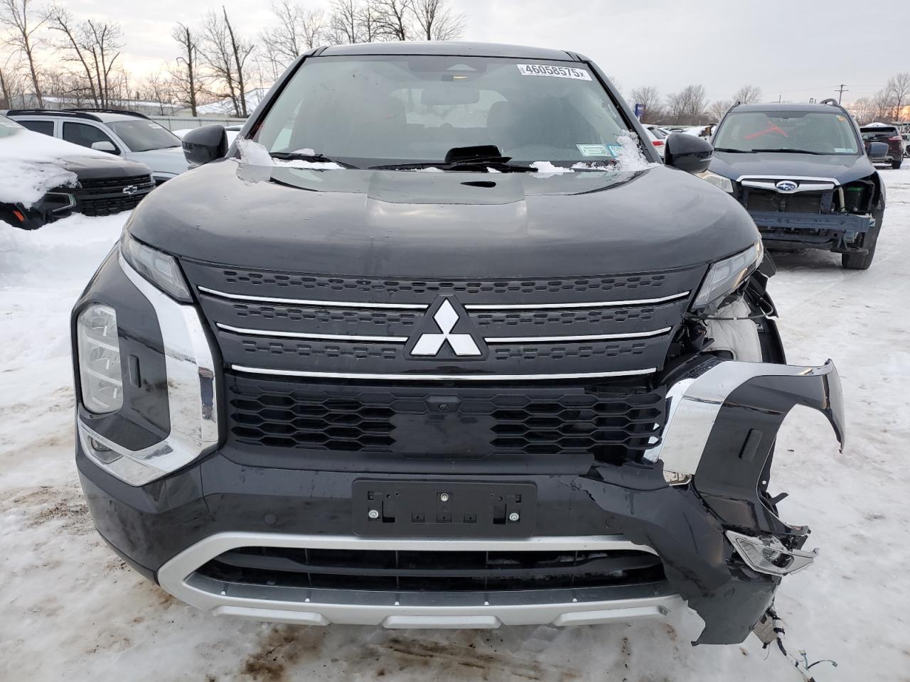 2024 Mitsubishi Outlander - Image 5