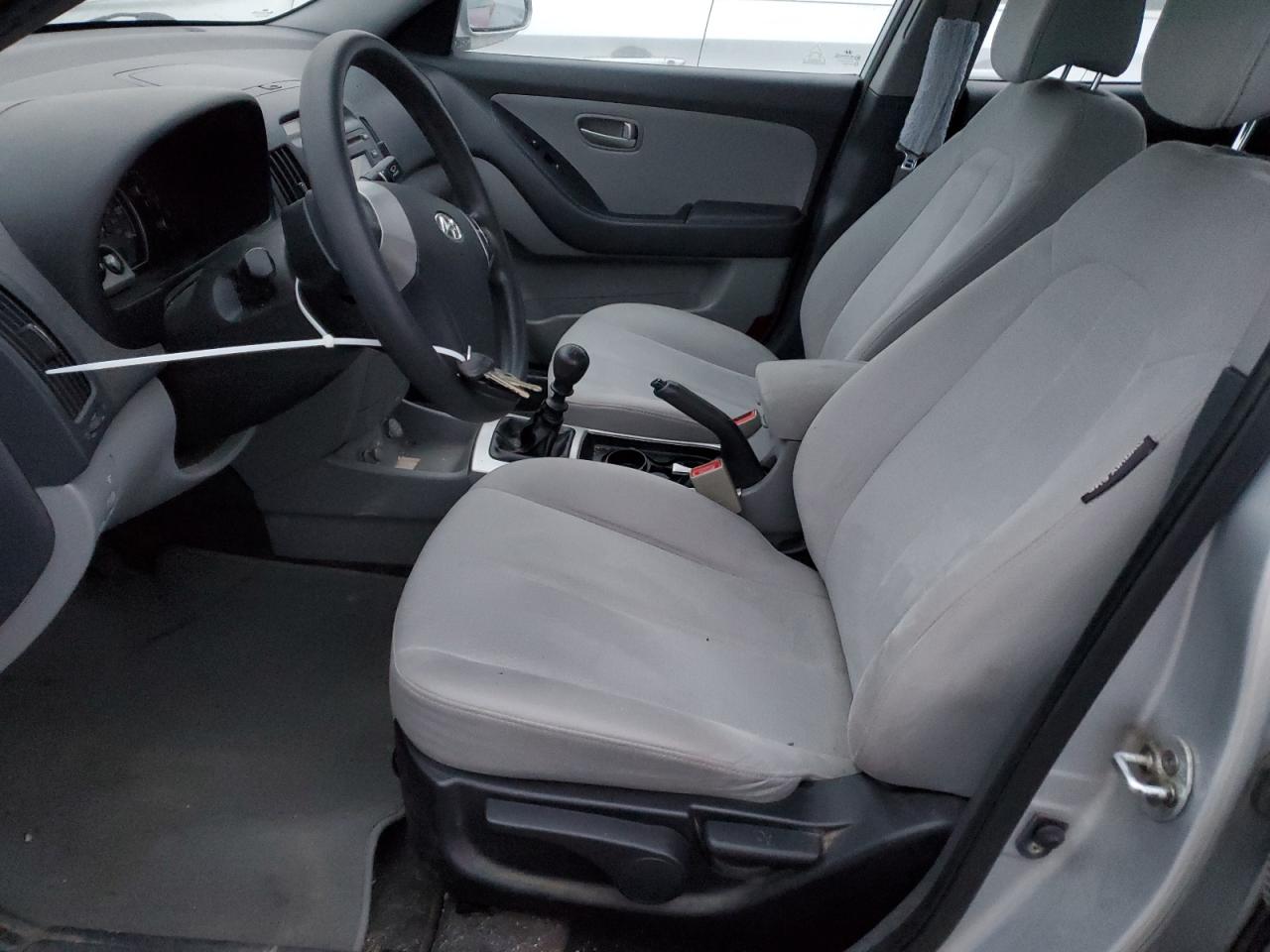 2009 Hyundai Elantra - Image 7