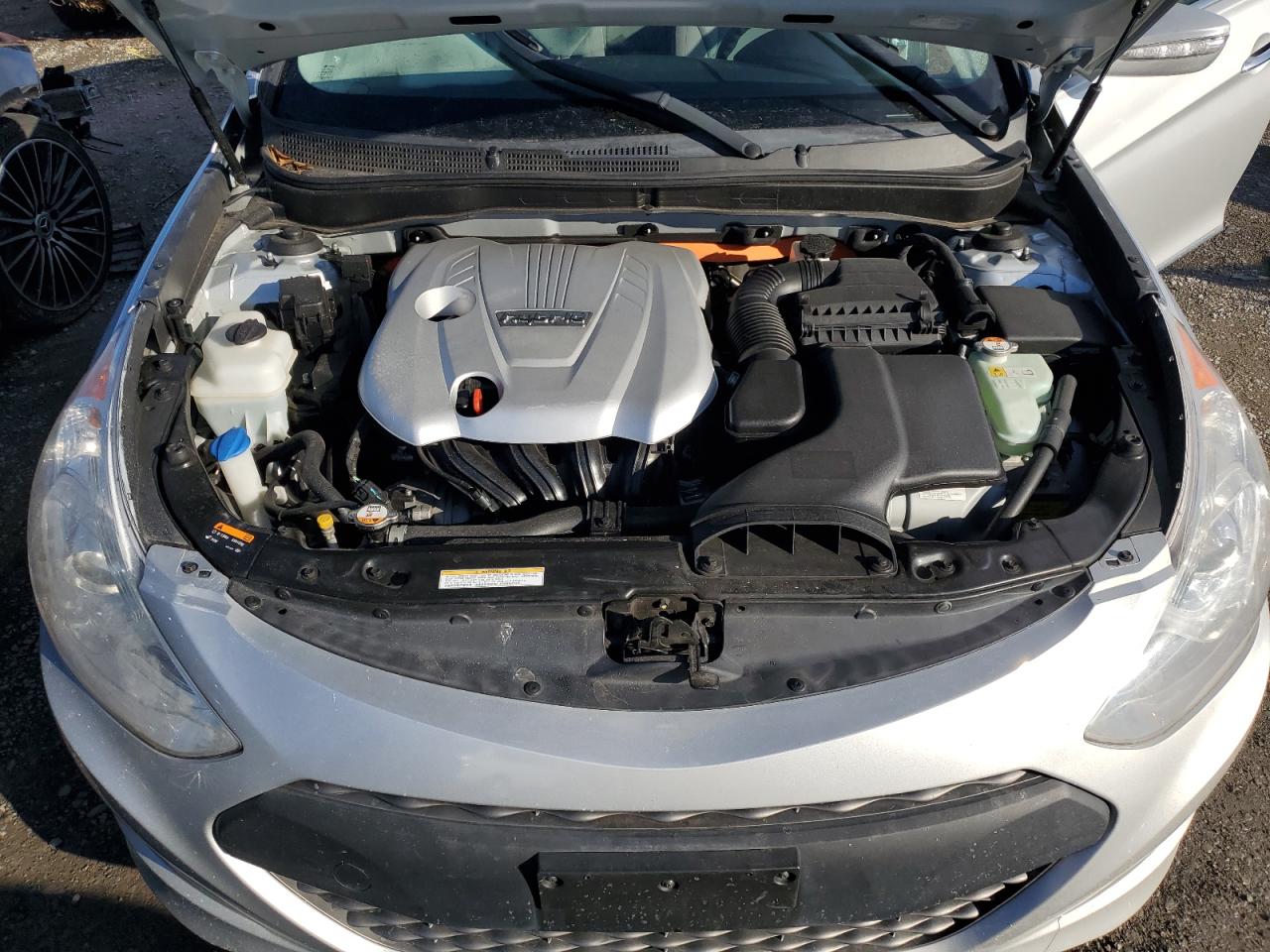 2015 Hyundai Sonata - Image 13