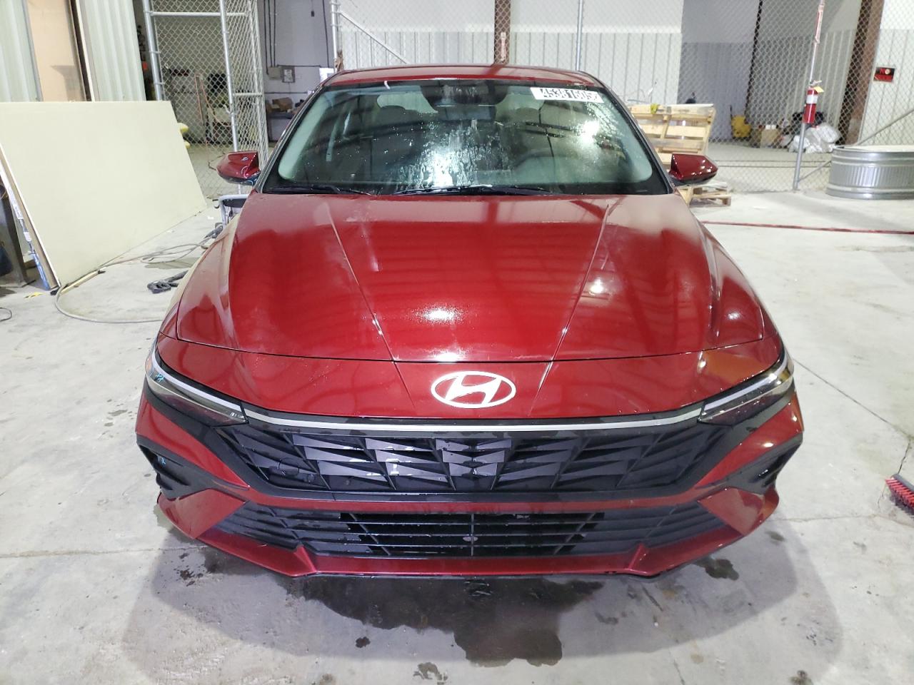 2024 Hyundai Elantra - Image 5