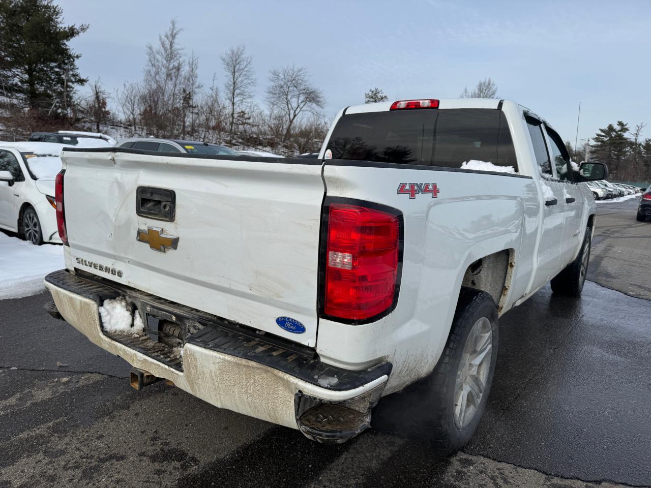 2017 Chevrolet Silverado - Image 4