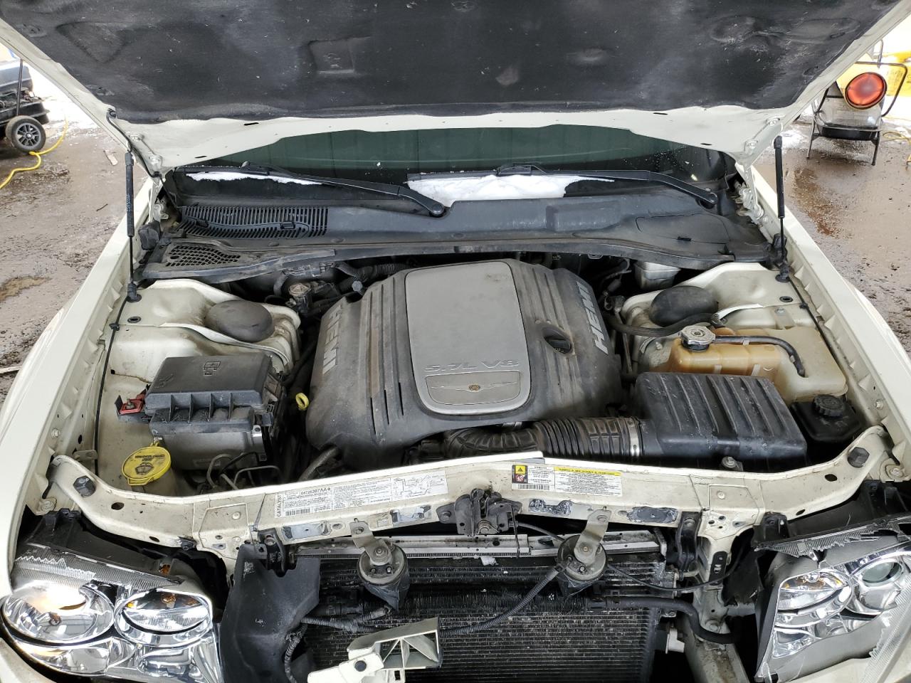 2006 Chrysler 300 - Image 13