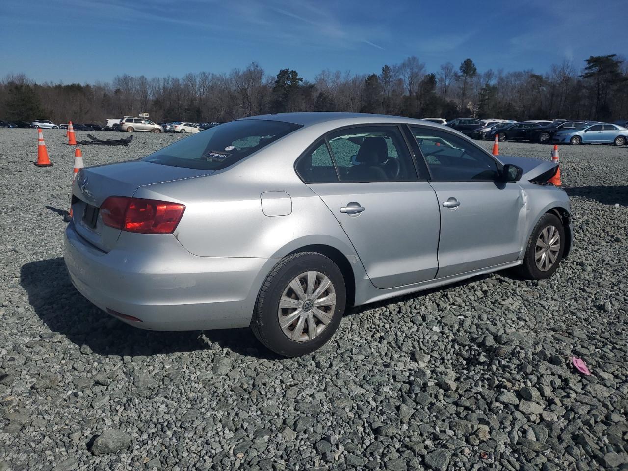 2014 Volkswagen Jetta - Image 3