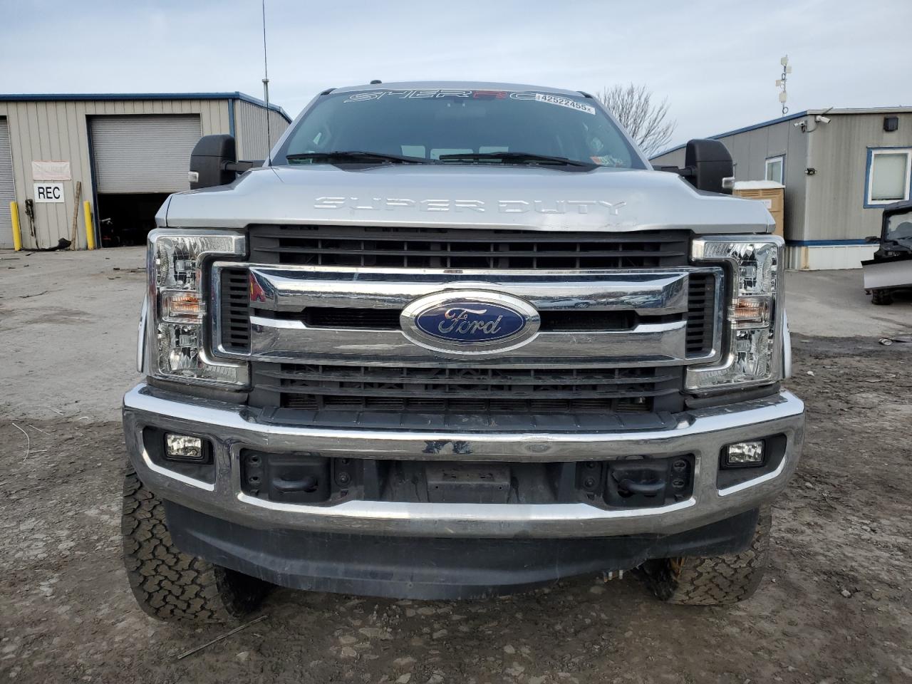 2019 Ford F250 - Image 5