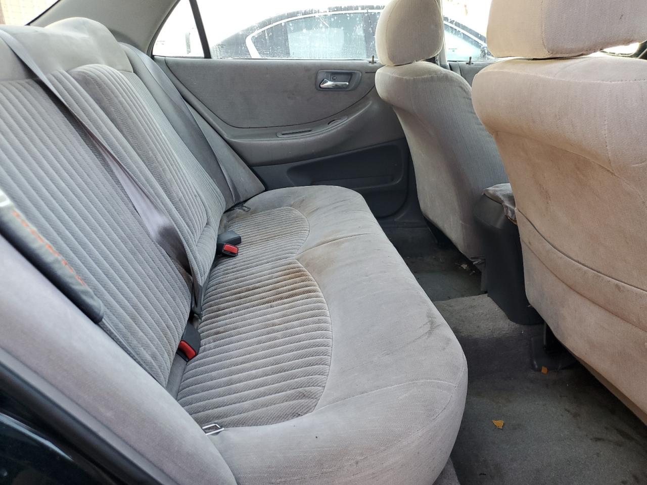 1998 Honda Accord - Image 10